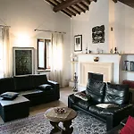 Asparagina House *